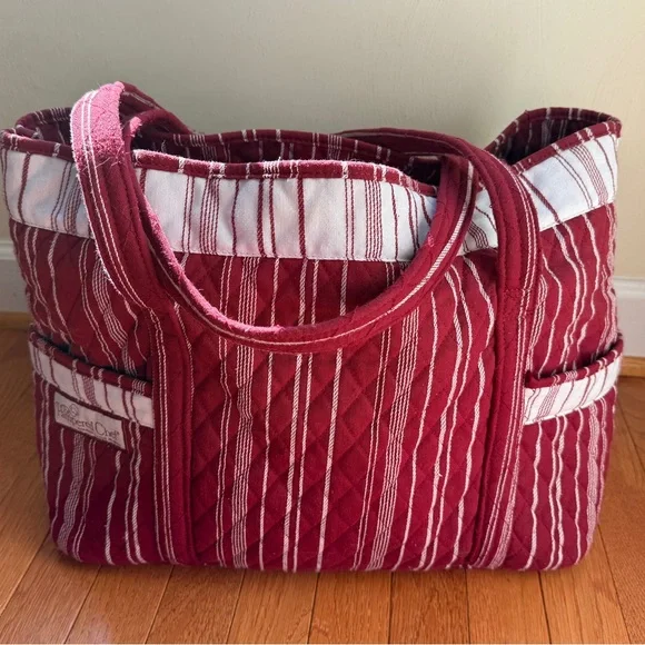 Pampered Chef Quilted Tote Bag • 10 Pockets Total • Consultant Incentive - Picture 1 of 5